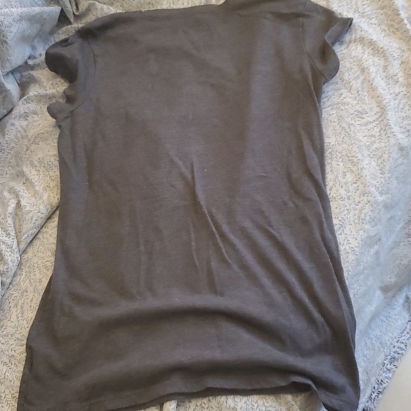 2 tops for girls size 10/12 get both of these top - Picture 7 of 12